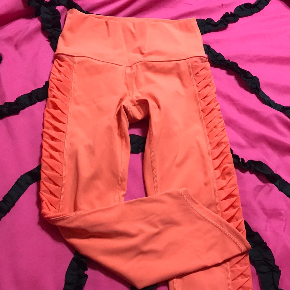 Lululemon cropped leggings